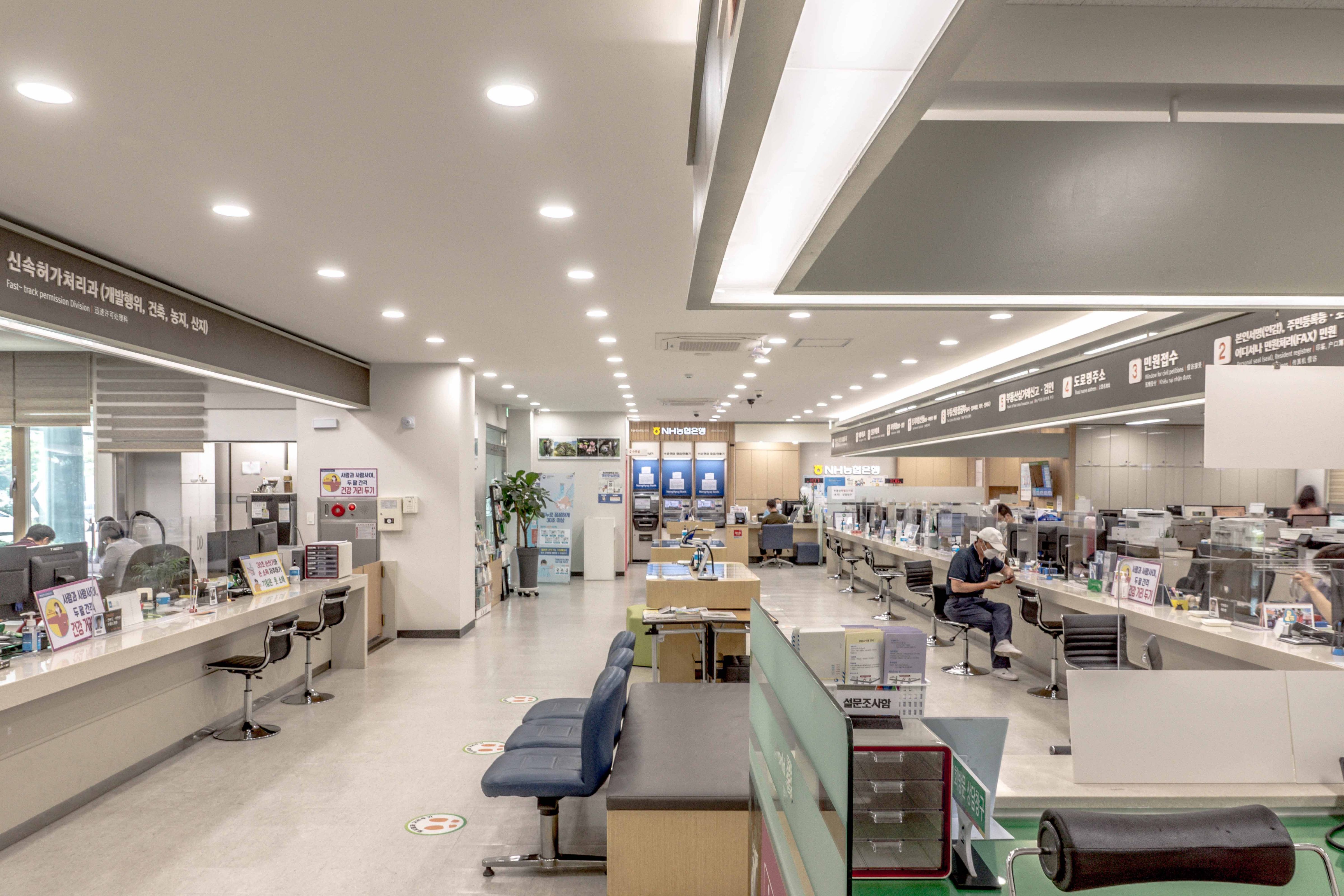 영월군청사 1층 — FLAT ARCHITECTS STUDIO